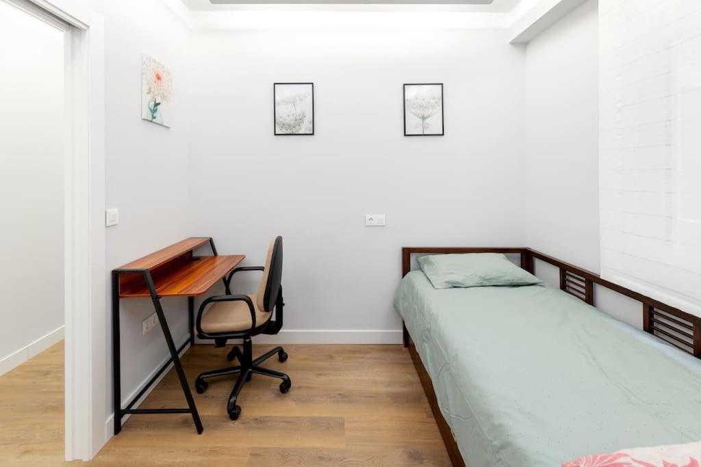 Precioso Piso Con Terraza En Centro De Granada Apartment Exterior photo